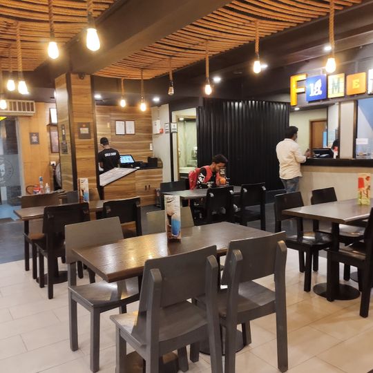 The Manhattan FISH MARKET Dhanmondi