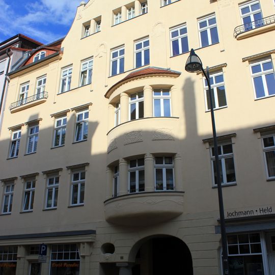 Wohn- und Geschäftshaus Kurt-Pchalek-Straße 29