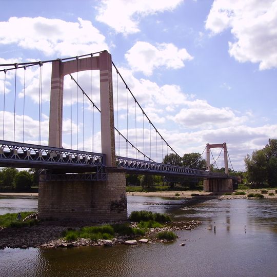 Cosne Suspension Bridge