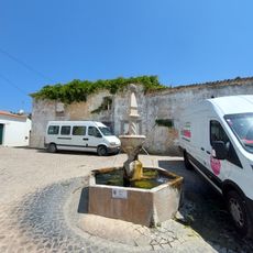 Chafariz no largo António Macieira