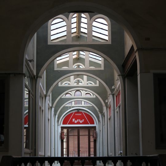 Casa Illa i Galeries Montseny