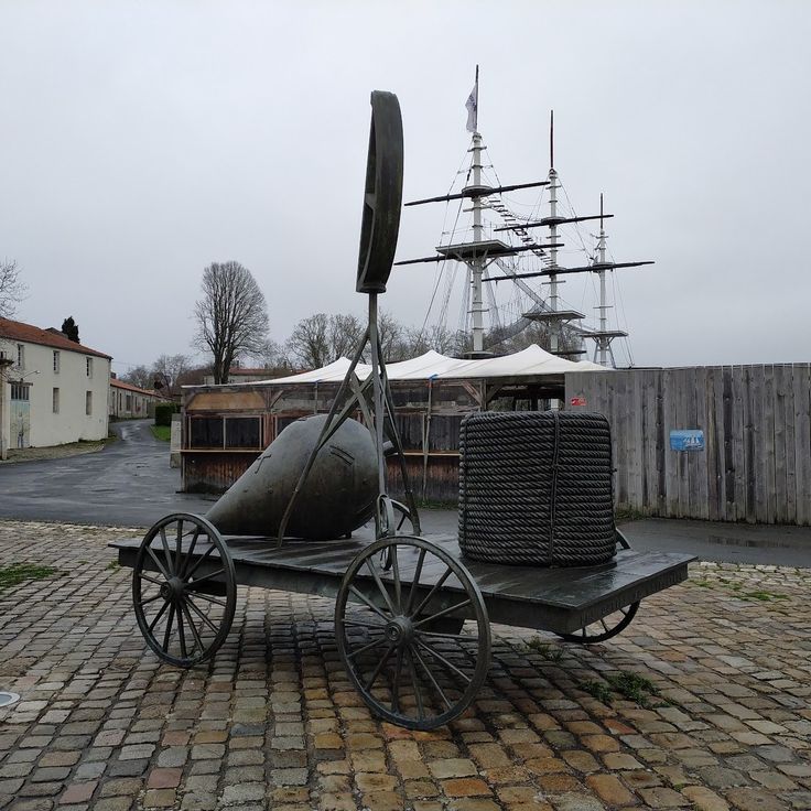 Sculpture de chariot