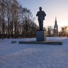Statue of Lenin in Ostashkov