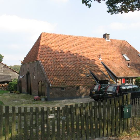 Boerderij van het middenlangsdeeltype, "Engelenhove"