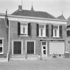 Markt 10, Sint Maartensdijk