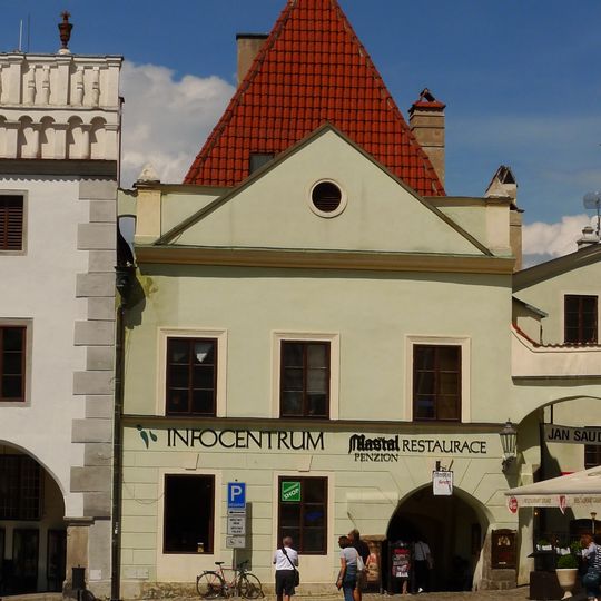 Náměstí Svornosti 2