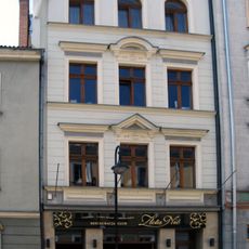 Dom (elewacja frontowa)