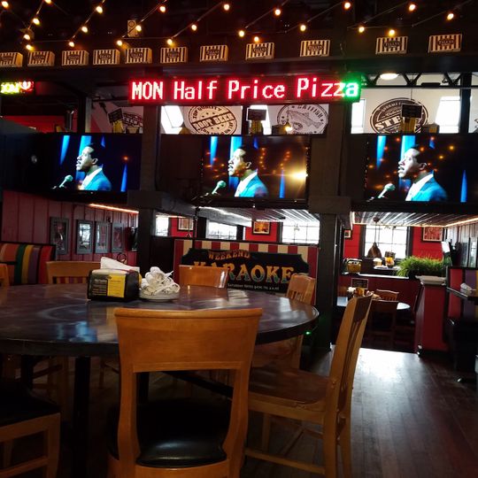 Tillys Pit & Pub