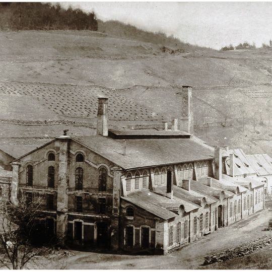 Továrna na uranové barvy