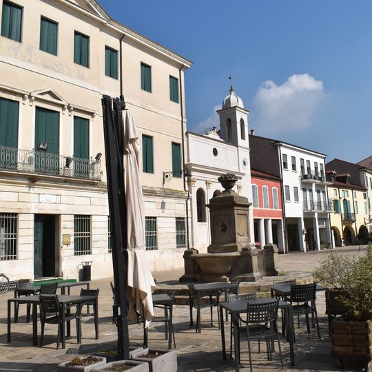 Piazza Trento