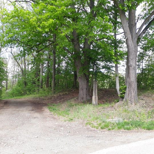 Kříž severně od Číčenic