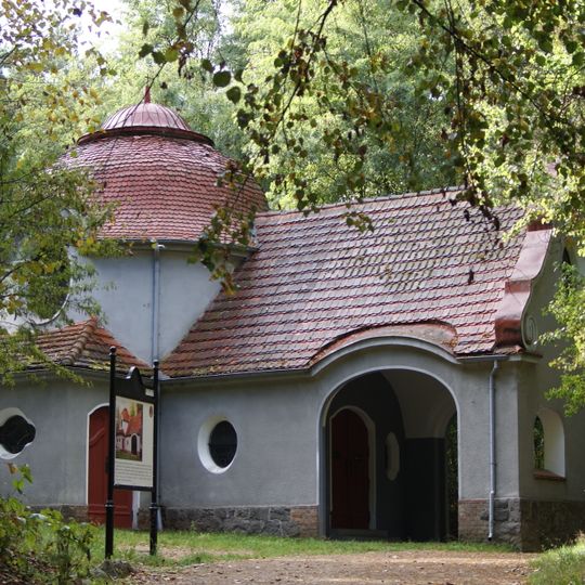Kaplica II Upadku Pana Jezusa. Stacja VII Drogi Krzyżowej w Wielu