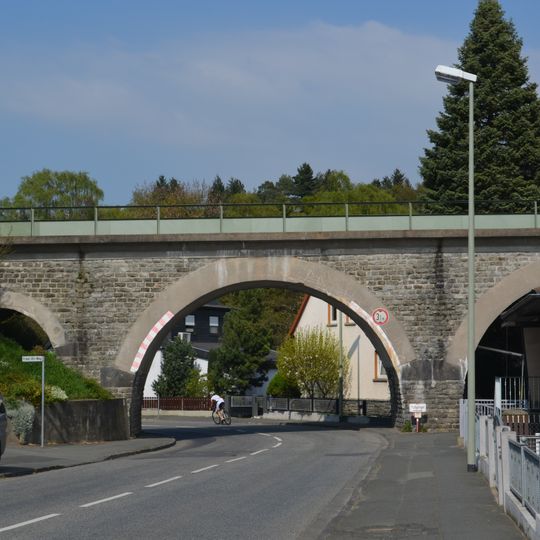 Taunusbahn-Viadukt Bahnhofstrasse