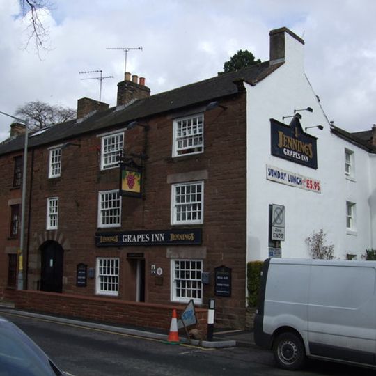 The Grapes Hotel