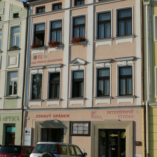 Zámecké náměstí 47