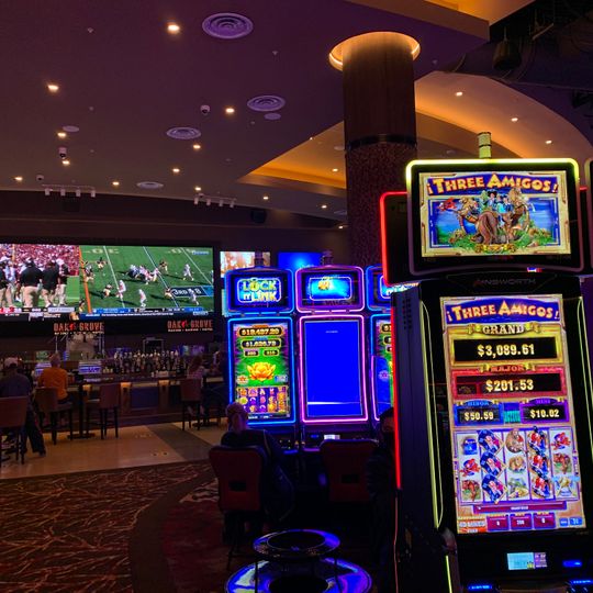 Oak Grove Racing, Gaming & Hotel