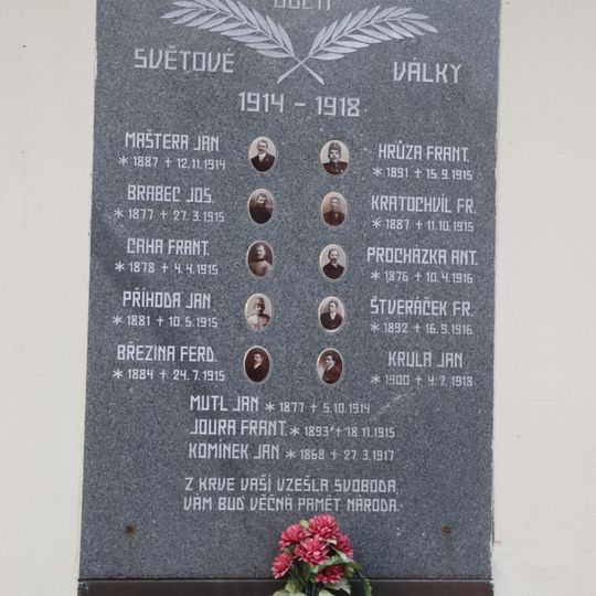 Pamětní deska obětem 1. sv. války v Čechtíně
