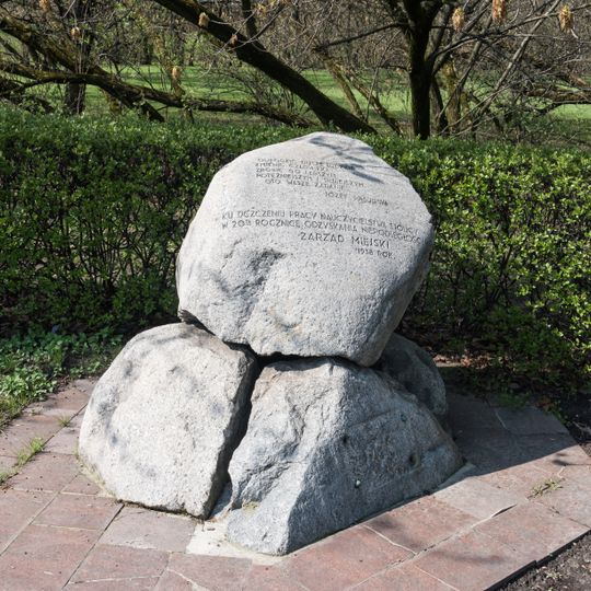 Pomnik Nauczycieli w Warszawie