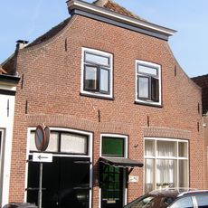 Nieuwstraat 6, Ameide