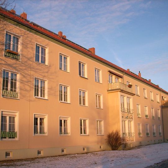 Wohnblock der Wohnanlage Westrandbebauung Schulstraße 20a, 20b, 20c