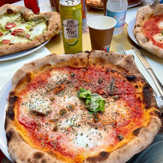 Pizza Napoli