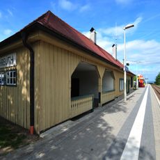 Stationsgebäude mit integrierter Güterabfertigung
