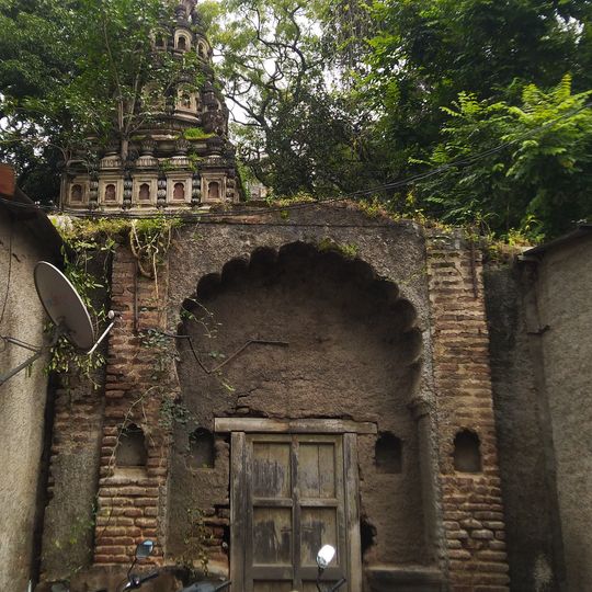 Shri Ram Mandir behind Tilak Smarak
