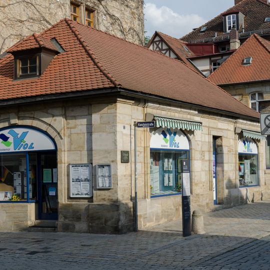 Eckhaus, ehemalige Wagenremise