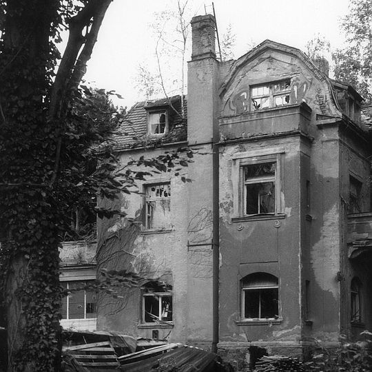 Villa Hans-Driesch-Straße 17