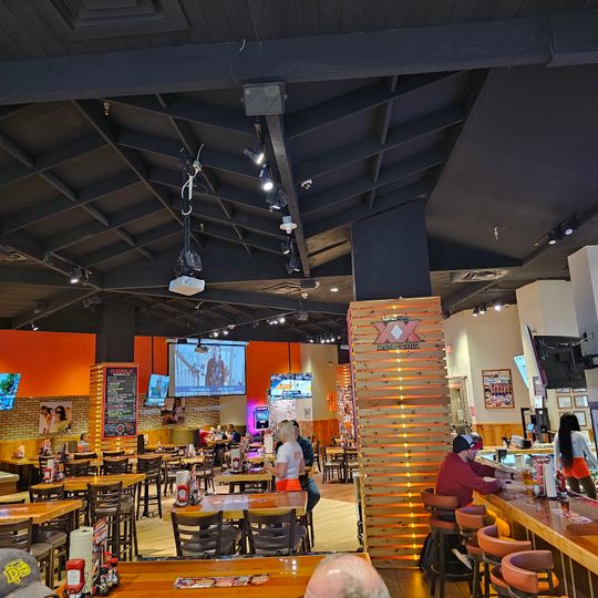 Hooters