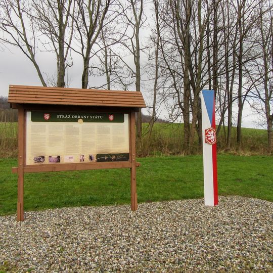 Pomník příslušníkům finanční stráže ve Vápenné