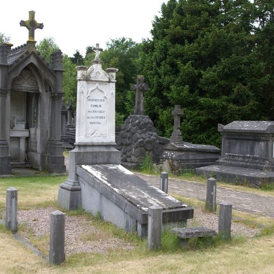 Graftombe van Van der Heyden