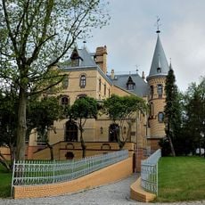 Pałac, H. Hahna 4 w Większycach