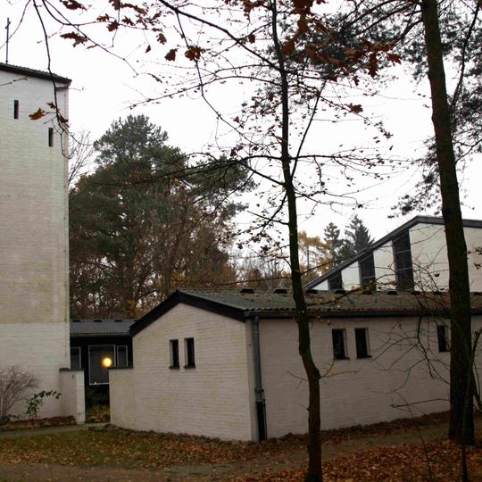 Kapelle / Kreuzkirche mit Gemeindezentrum