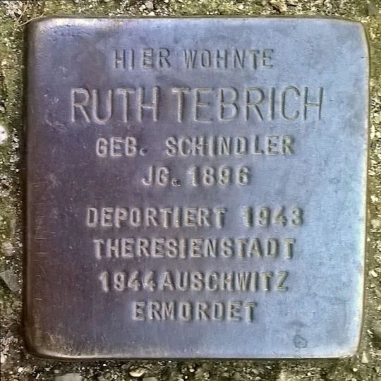 Stolperstein en memoria de Ruth Tebrich