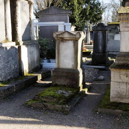 Grave of Fernandez de la Cuesta