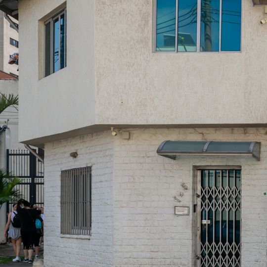 Imóvel à Rua Conceição Veloso, nº 125