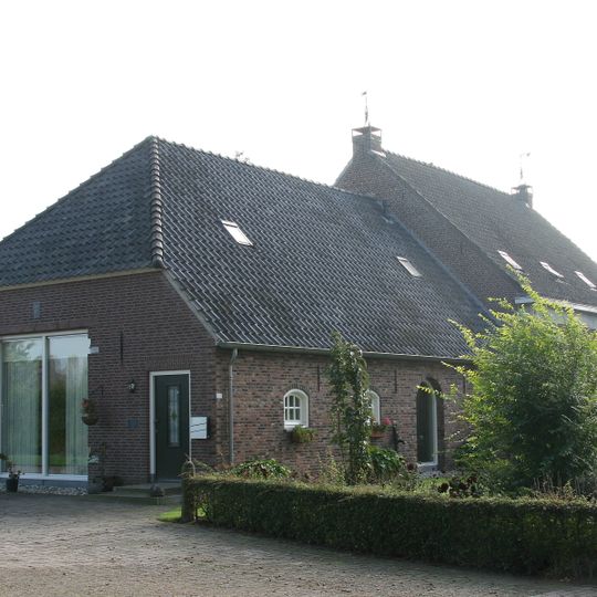 Complex Grinsel 83: stal