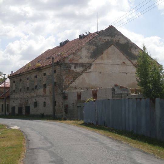 Granary in Obrubce