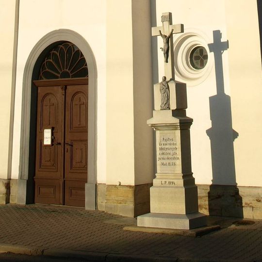 Kříž u kaple svatého Donáta v Zakřanech