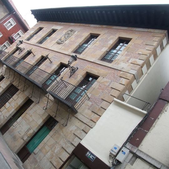 Casa Abaria