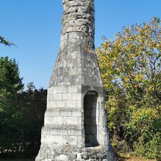Lanterne des morts d'Estrées