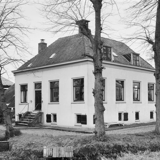 Boerderij 'America' met woongedeelte en bedrijfsgedeelte onder een kap