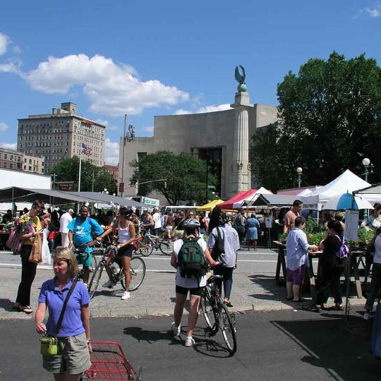 Grand Army Plaza