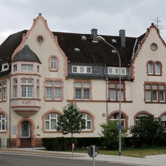 Haus Frankfurter Straße 30Marienstraße 2