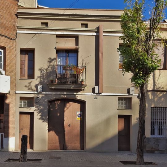 Building in carrer Falguera, 25
