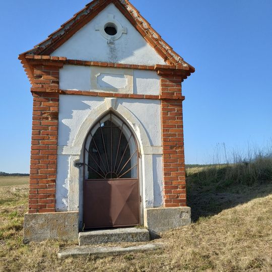 Kaple západně od Semněvic
