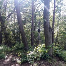 Kříž jihozápadně od Smilovic