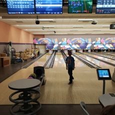 Riverside Lanes