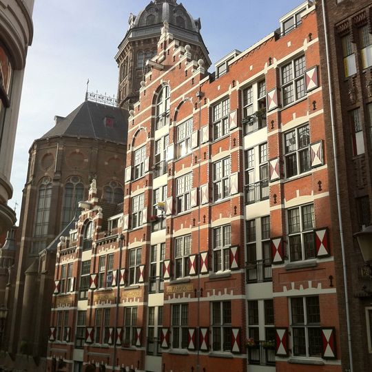 Fabrik für Farben und Lacke